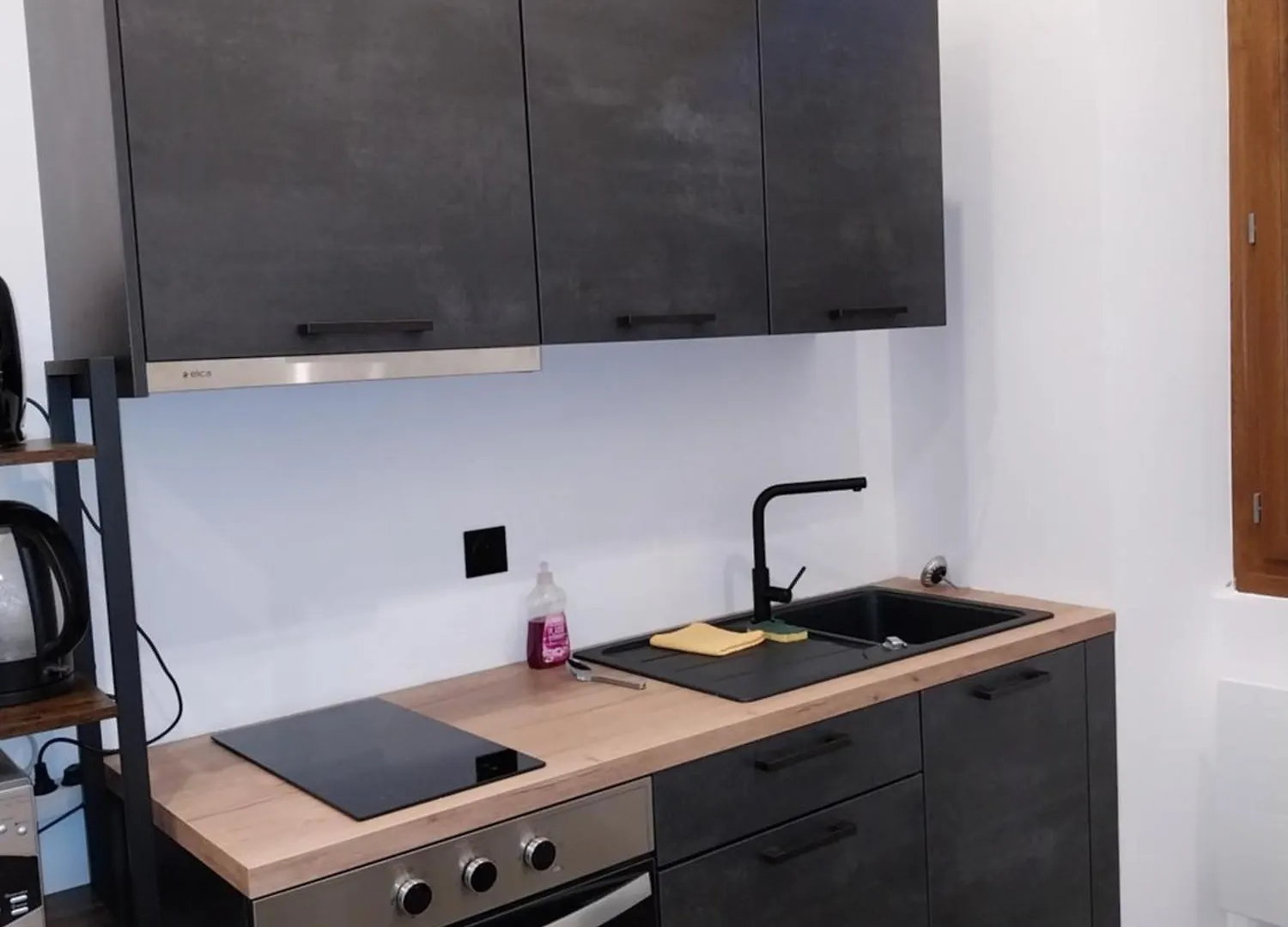 Apartment Studio Hypercentre, Refait A Neuf Aubagne France